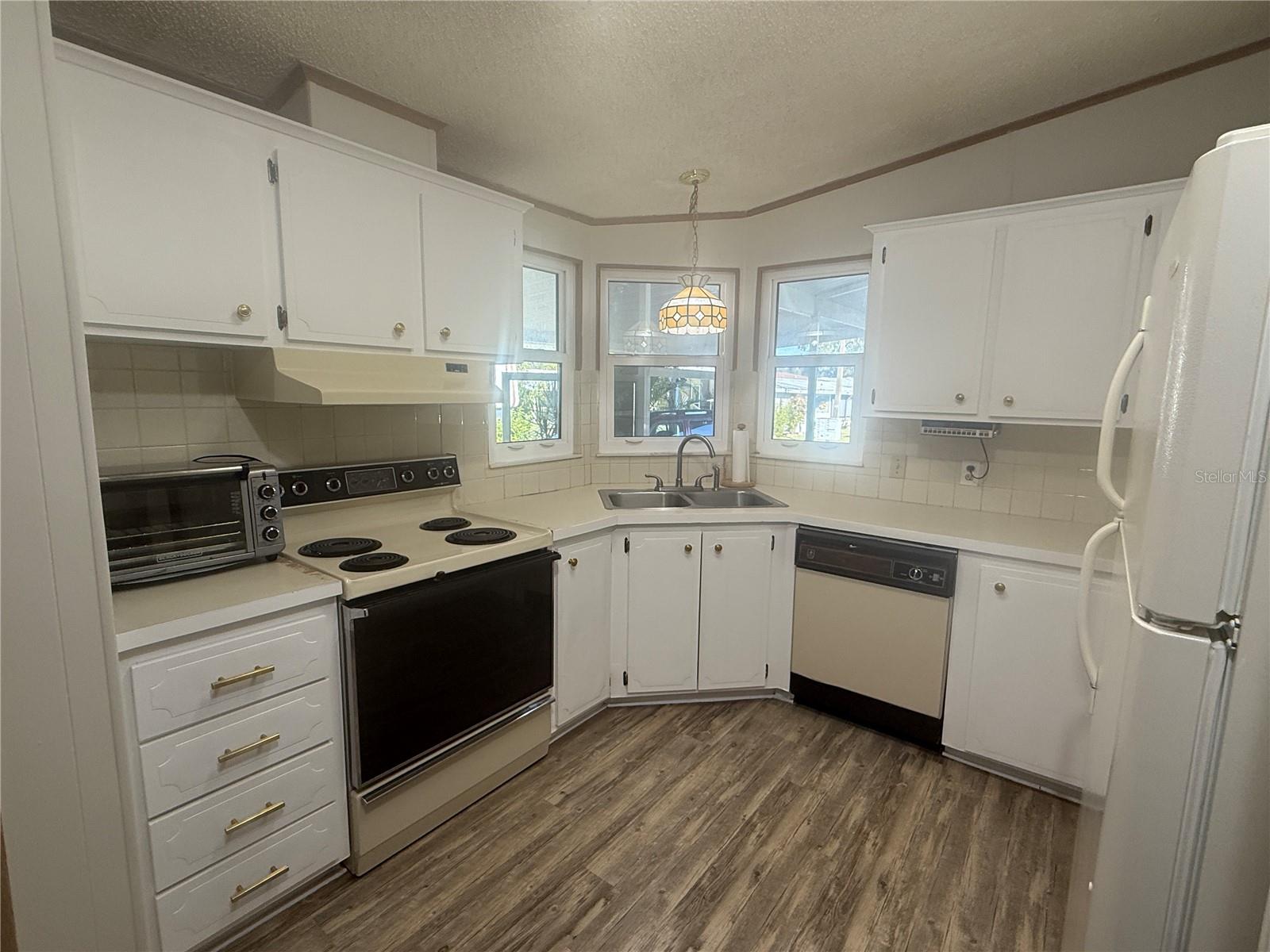 TIMBER LAKE ESTATES - Residential