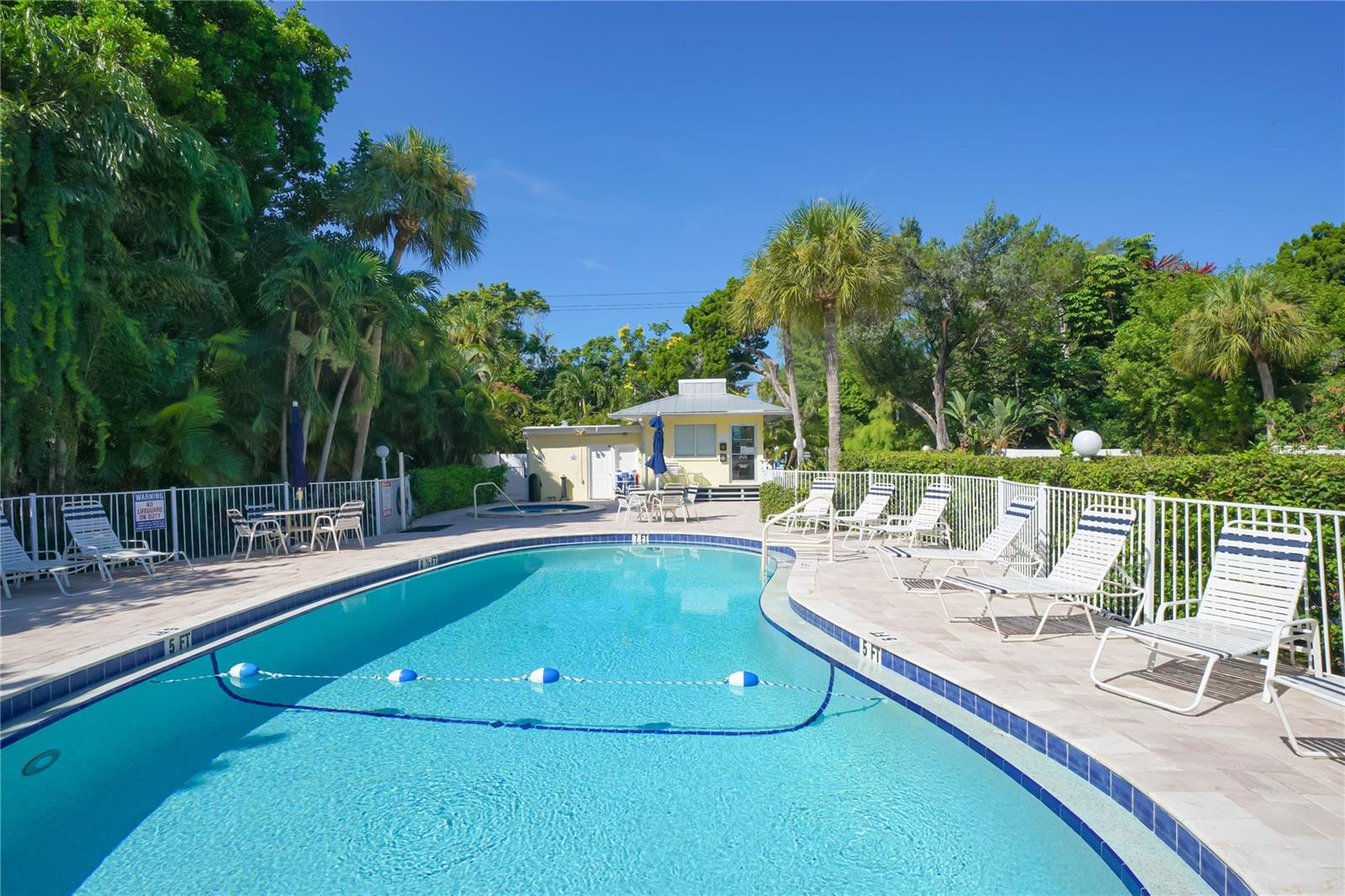 MCCALLS BEACH CASTLE - Residential