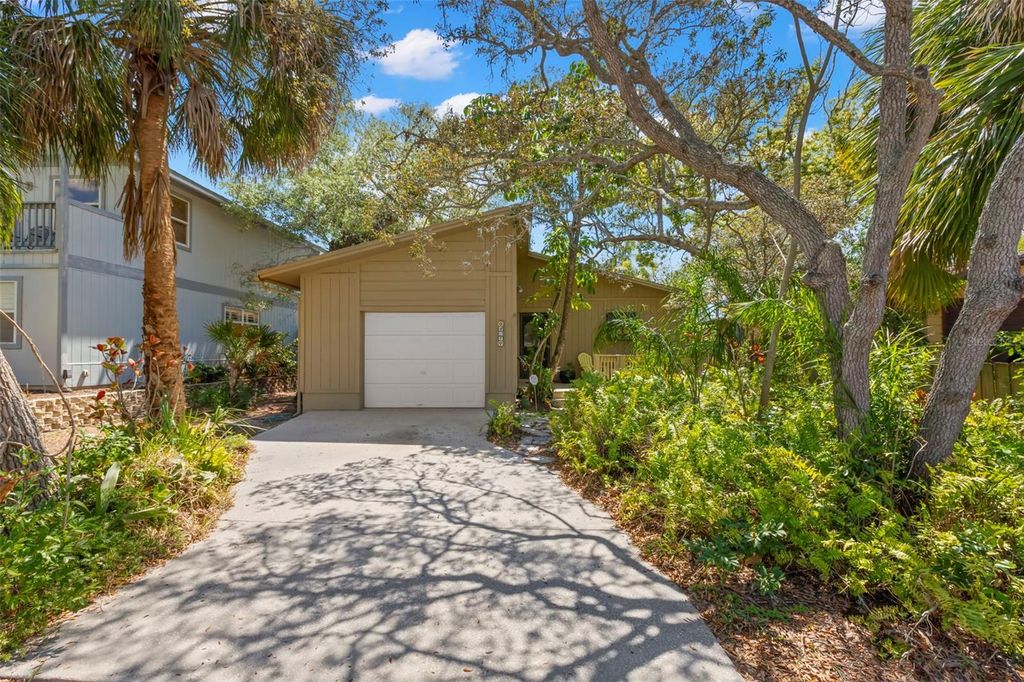 Photo of 407 Indiana Avenue, Crystal Beach, FL 34681 (MLS # TB8371566)