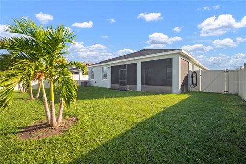 A home in WIMAUMA