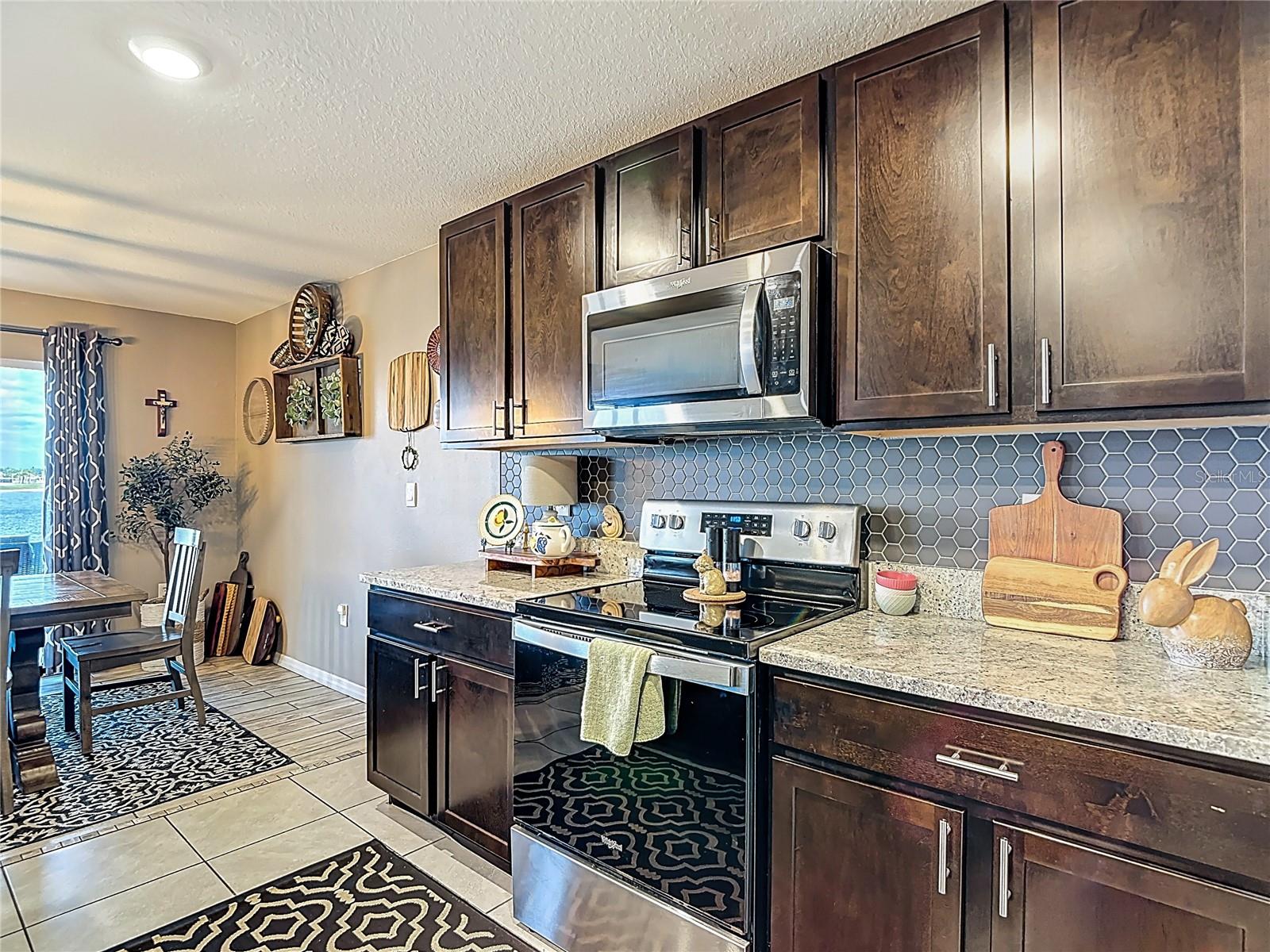 ABBOTT PARK - Residential