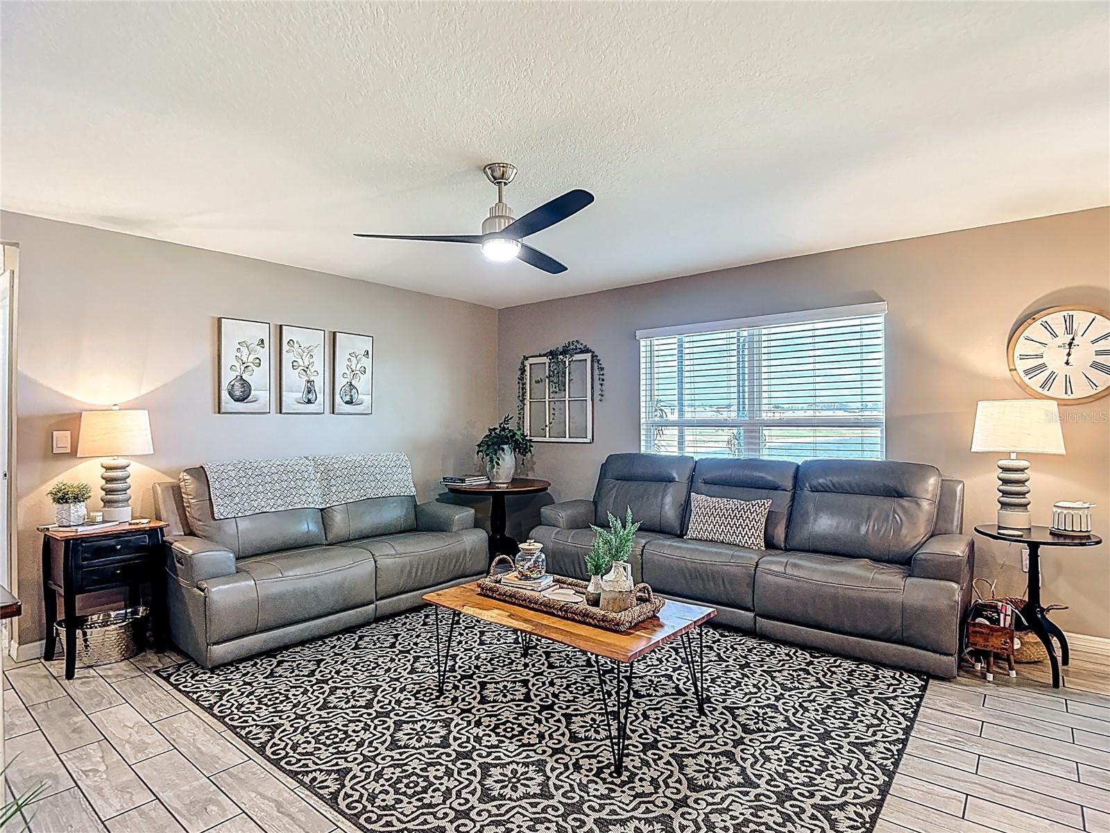 ABBOTT PARK - Residential