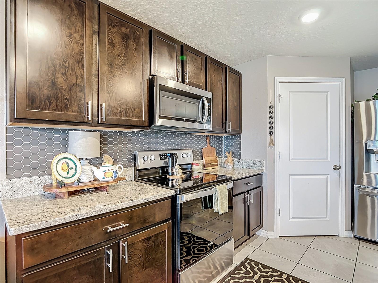 ABBOTT PARK - Residential