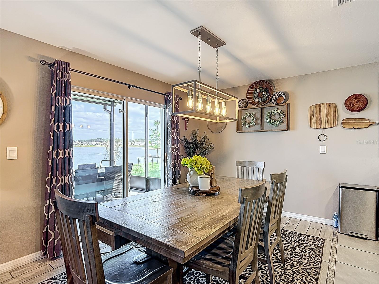 ABBOTT PARK - Residential