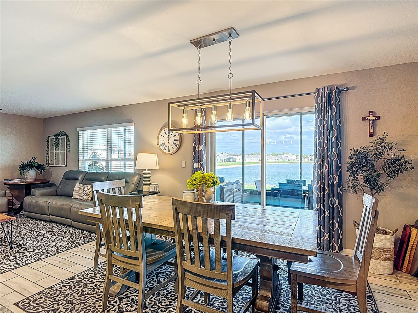 ABBOTT PARK - Residential