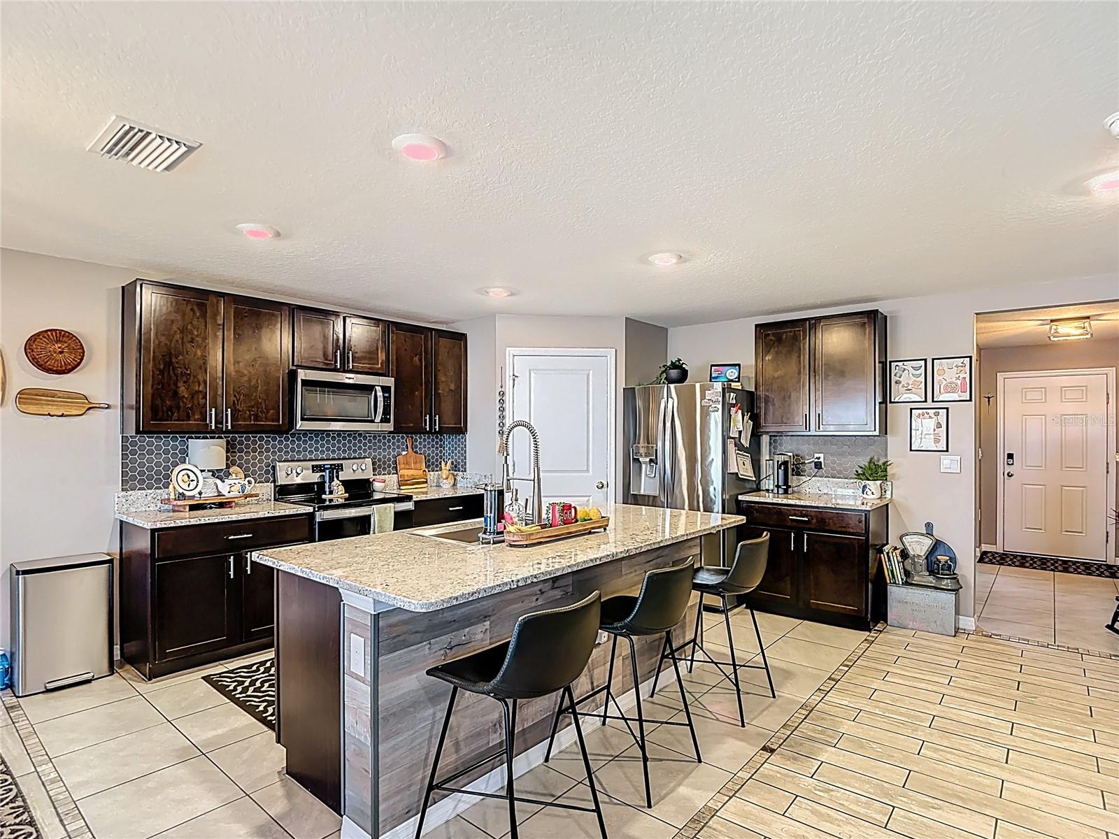 ABBOTT PARK - Residential