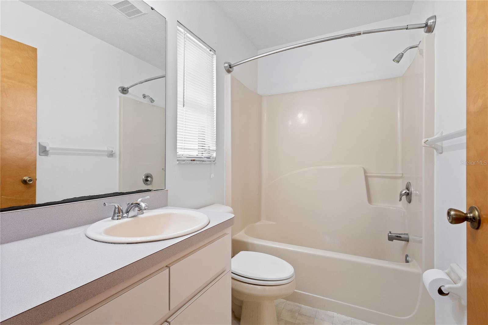 SOUTH VENICE - Residential