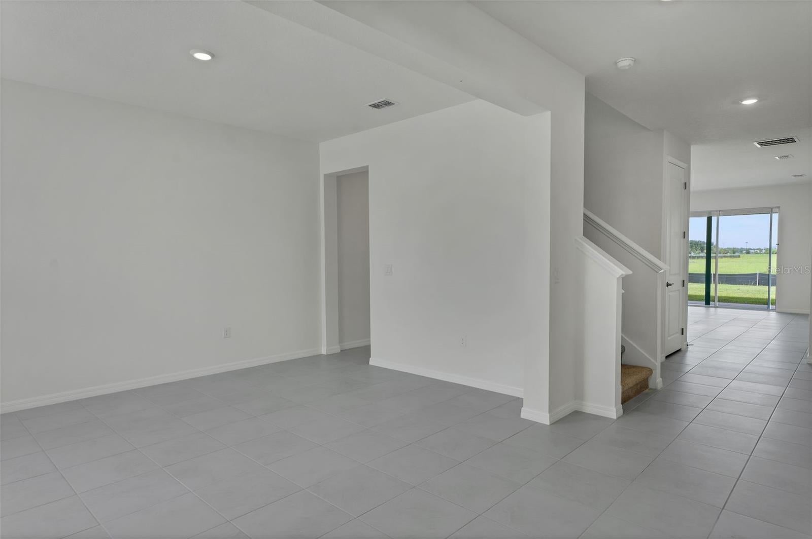 7422 SEA MANATEE STREET