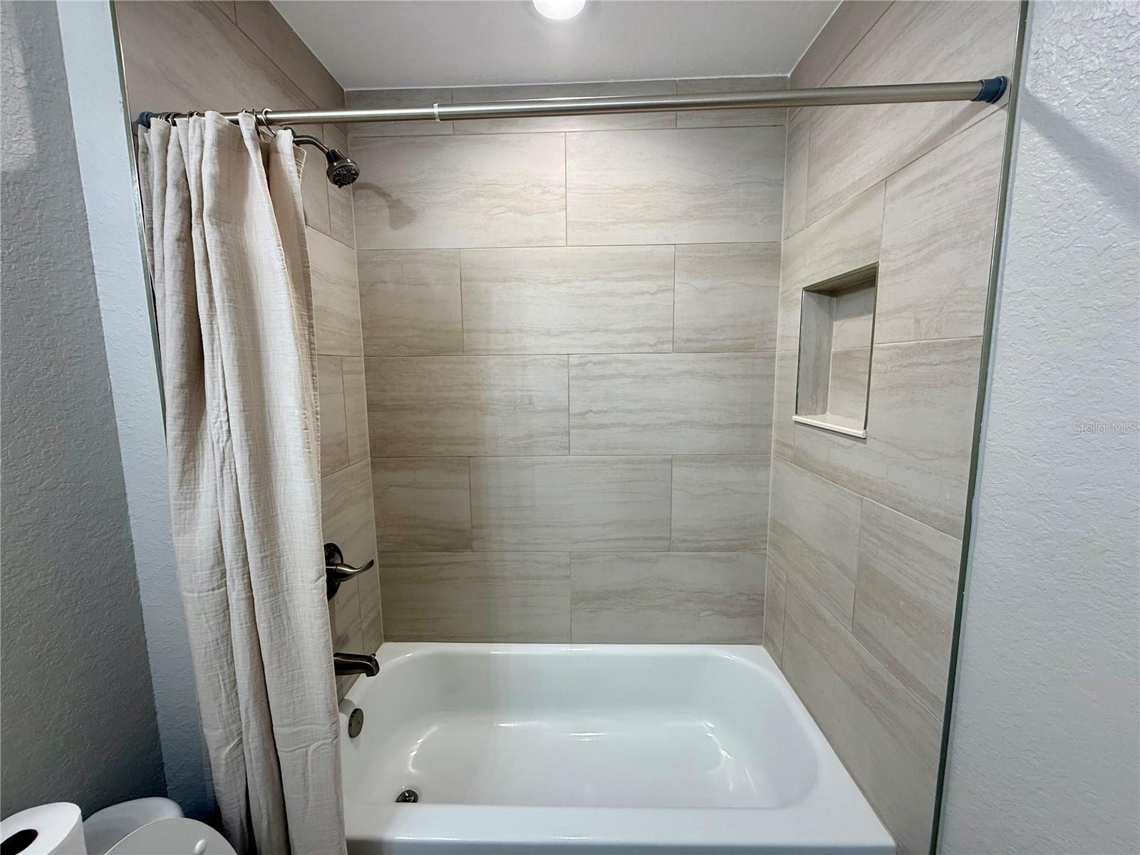 SILVER SPGS SHORES UN 16 - Residential