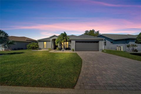 A home in LAKELAND