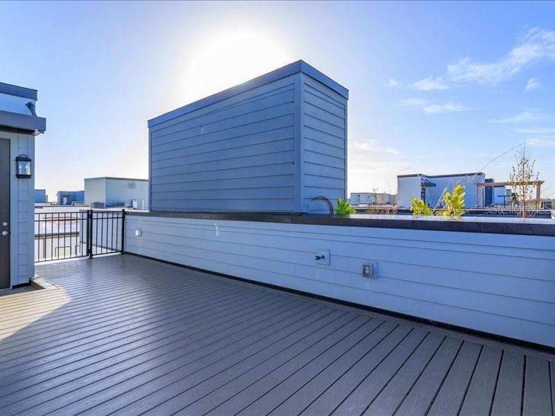 BRIX/THE PACKING DISTRICT - Residential Lease