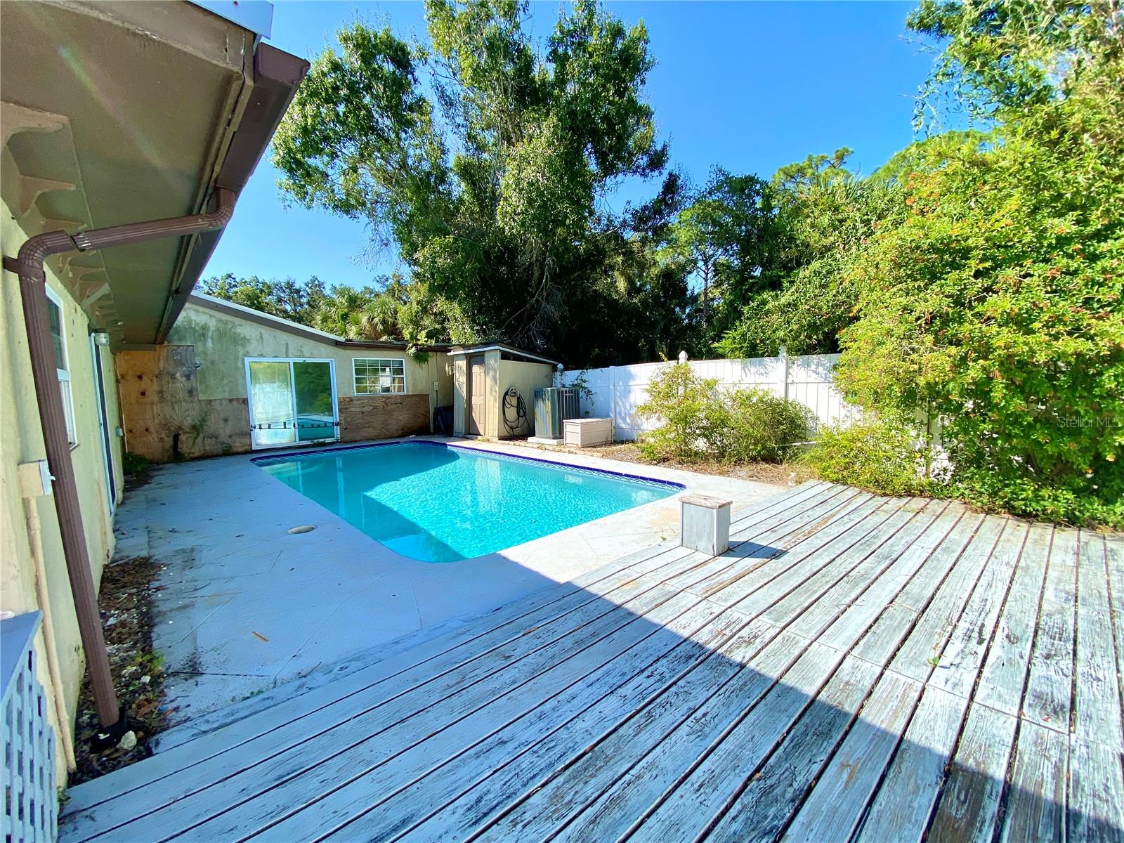 BRENTWOOD ESTATES - Residential