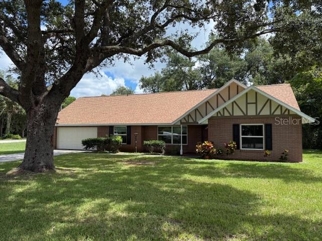 This newly remodeled 3BR/2BA home located in a charming neighborhood just down the road from Stetson University has everything you're looking for!
This home sits on a big, beautiful corner lot with mature trees and is close to Downtown DeLand, beaches, shopping, and walking distance to George Marks Elementary school and Stetson University. With a brand new, architectural-shingle roof, new septic, new flooring, and a remodeled kitchen with stainless appliances! If you're looking for a charming home with a lovely yard in a great neighborhood, this is it!