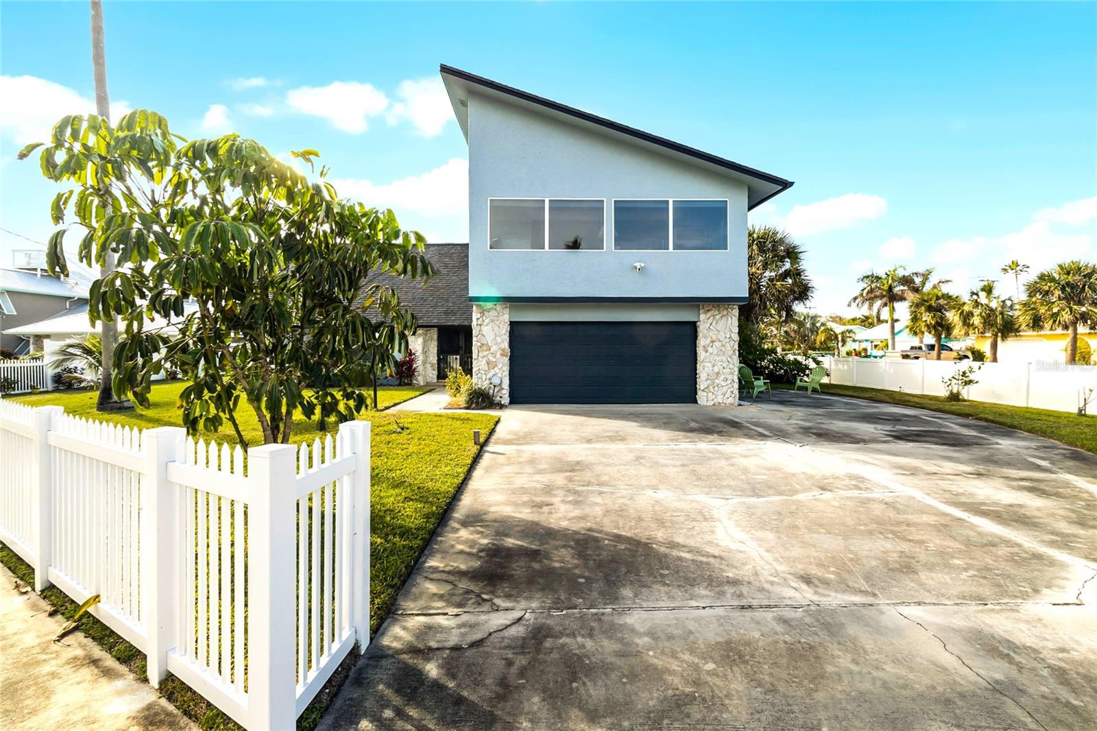 397 HARBOR DRIVE