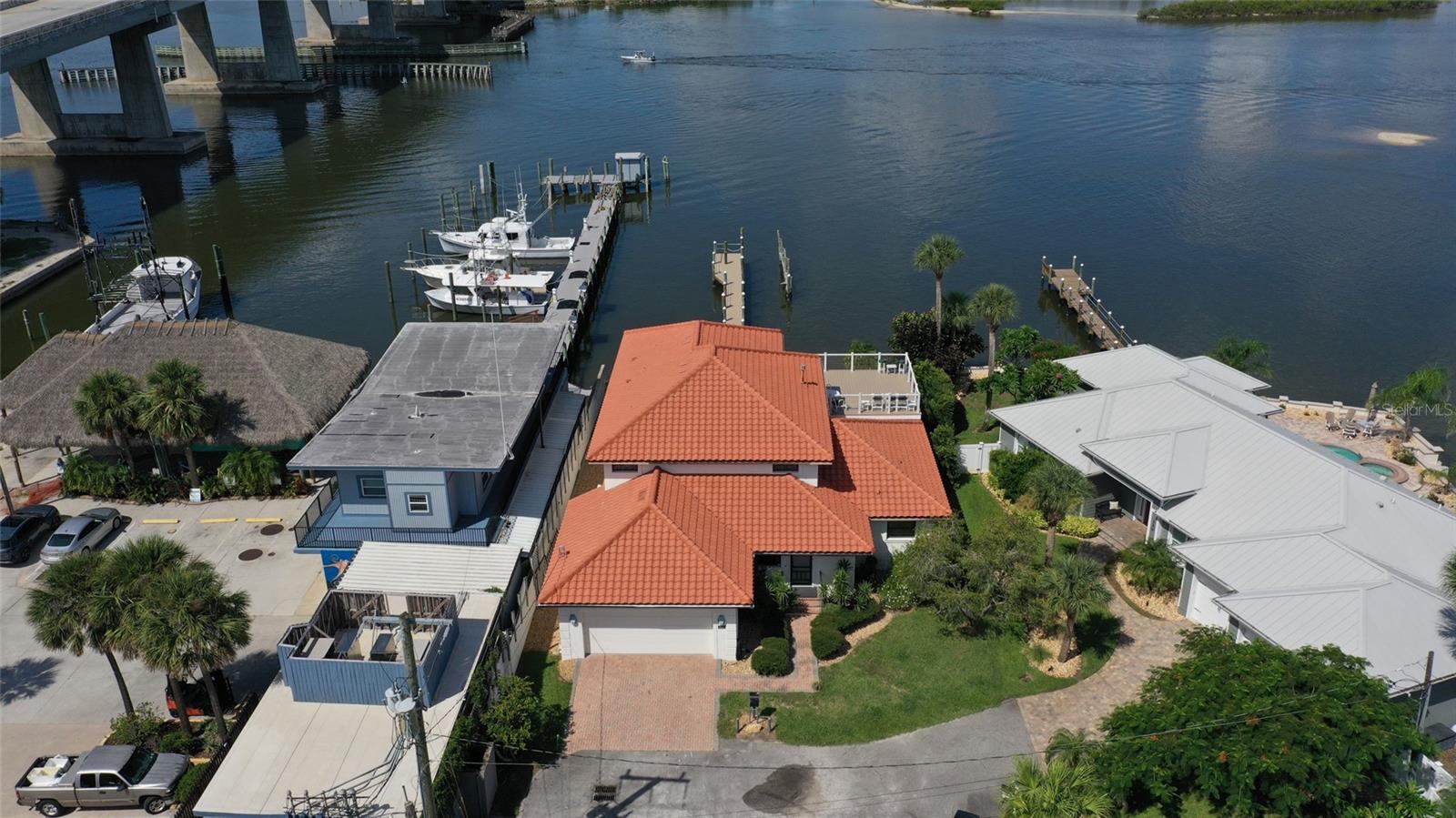 122 CORAL WAY
