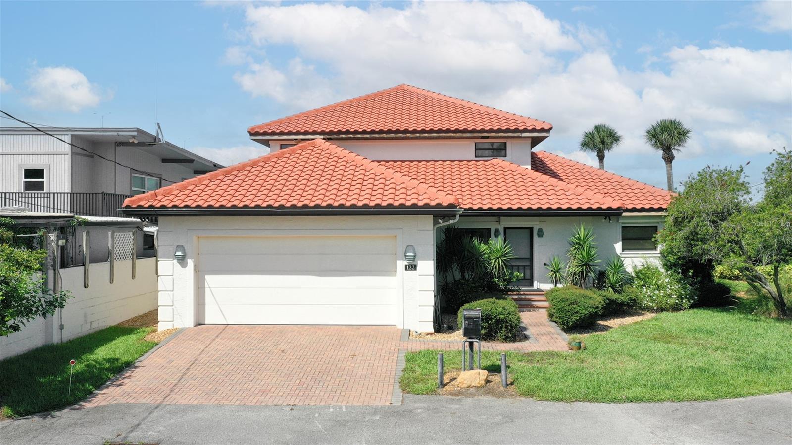 122 CORAL WAY