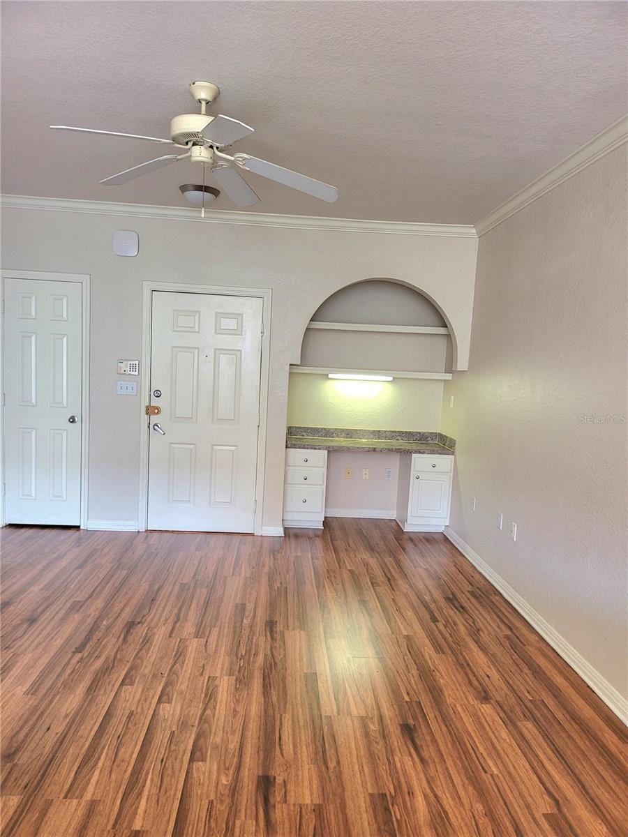 911 N ORANGE AVENUE 440