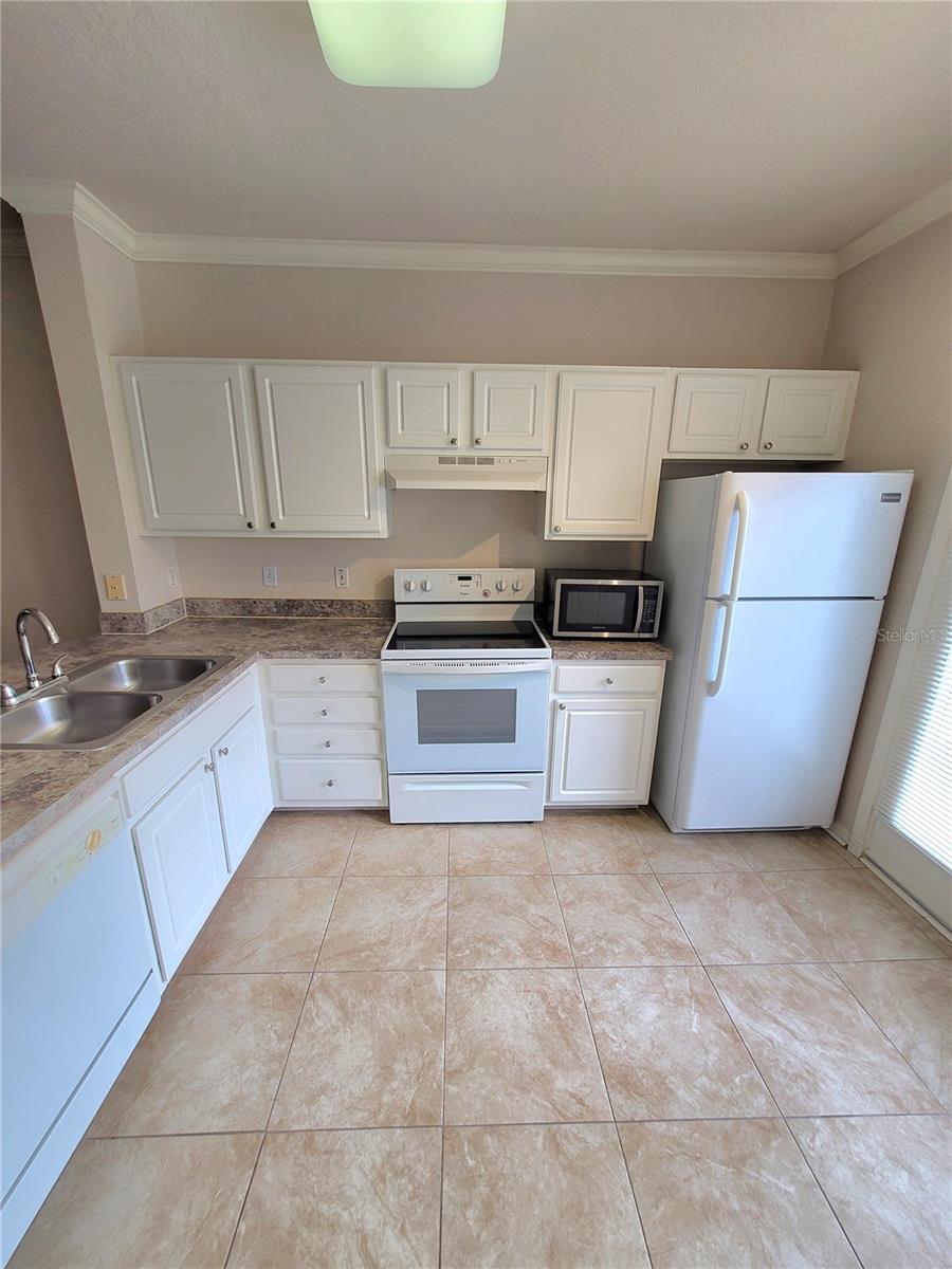 911 N ORANGE AVENUE 440