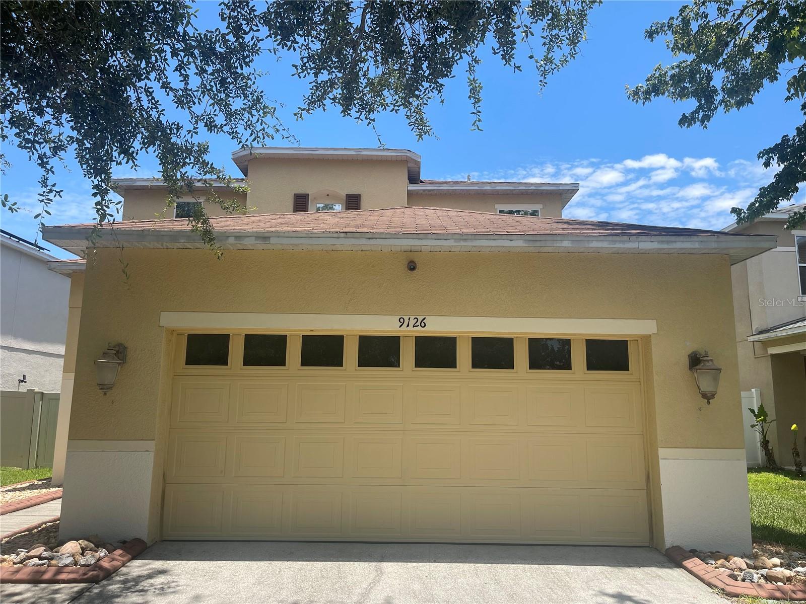 9126 LANTERN OAK WAY