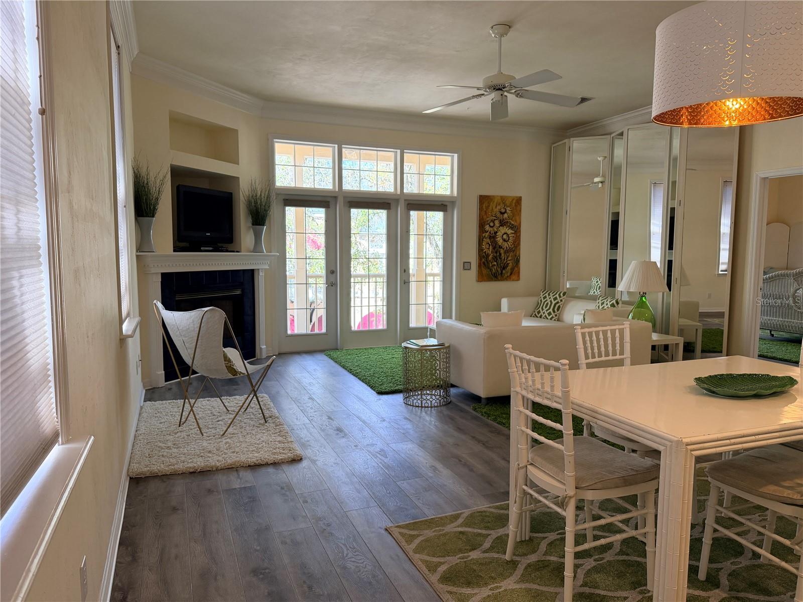 HP/VILLAGE CENTER 29 - Residential Lease