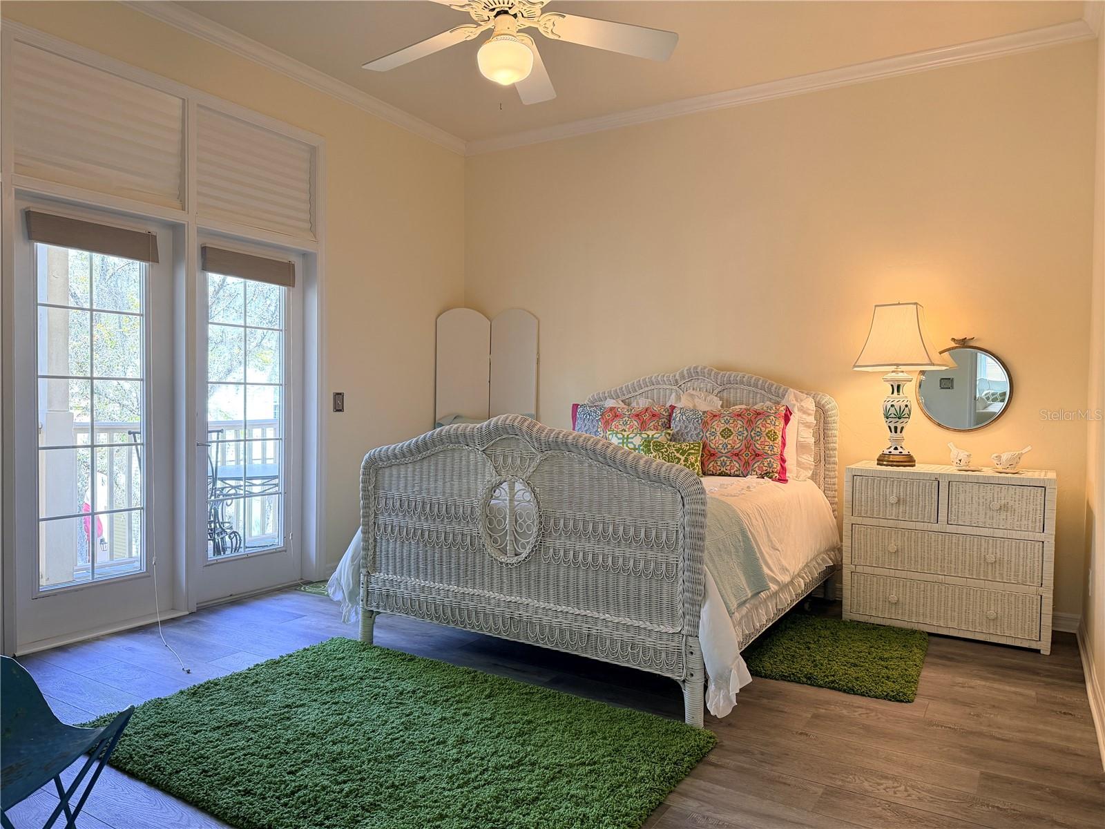 HP/VILLAGE CENTER 29 - Residential Lease