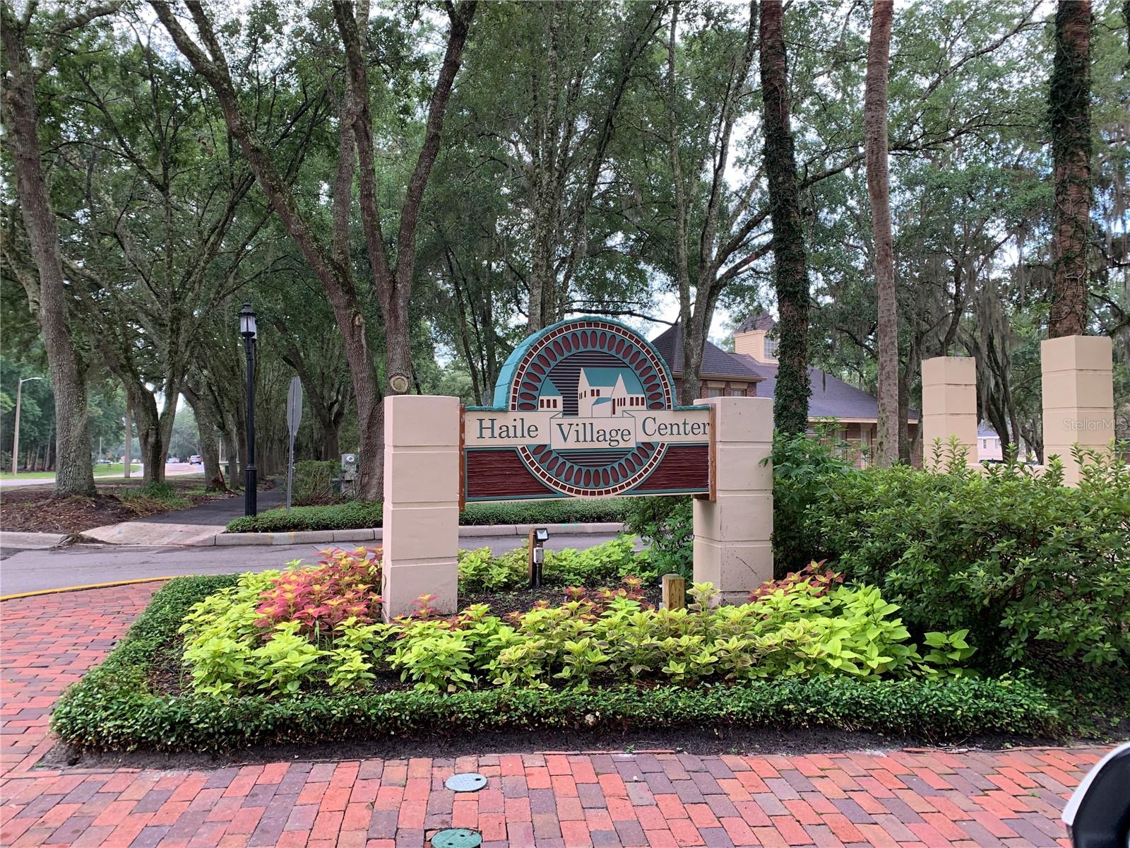 HP/VILLAGE CENTER 29 - Residential Lease