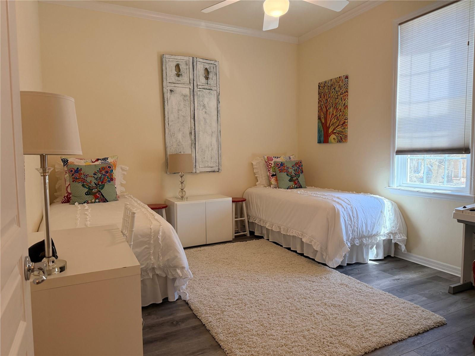 HP/VILLAGE CENTER 29 - Residential Lease