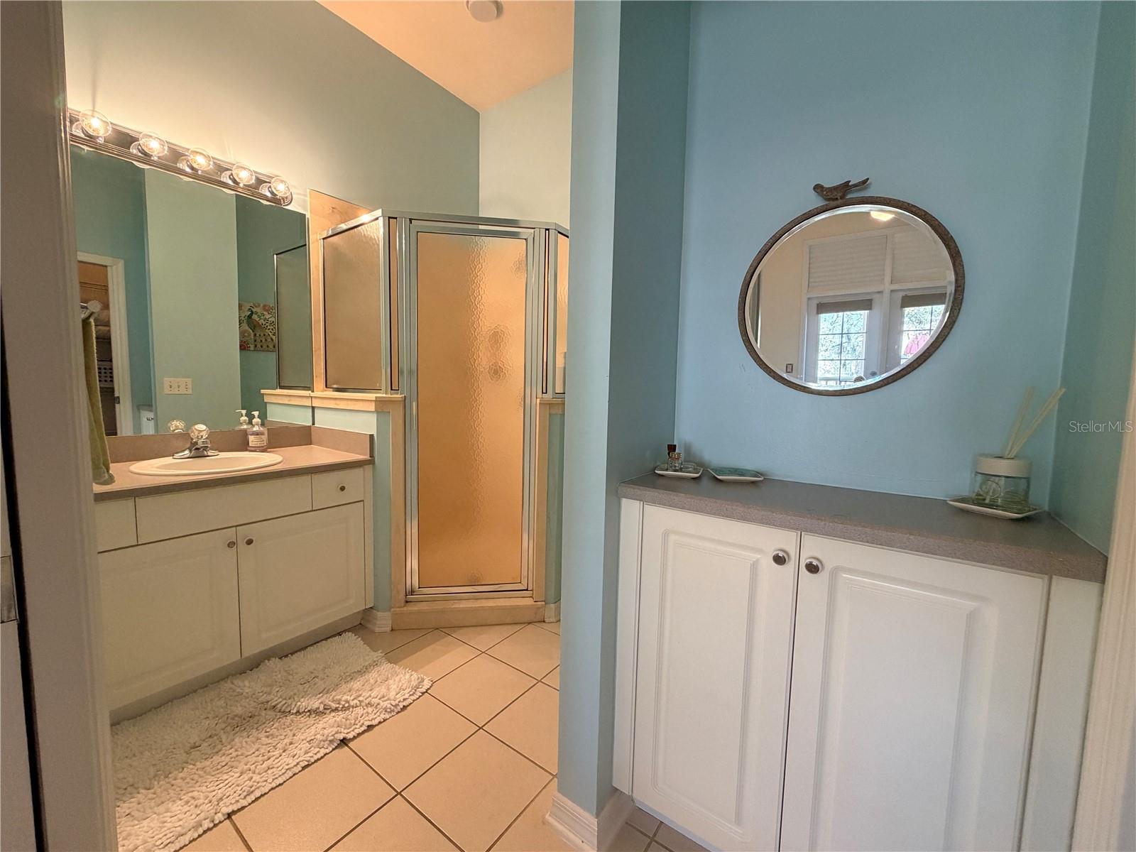 HP/VILLAGE CENTER 29 - Residential Lease