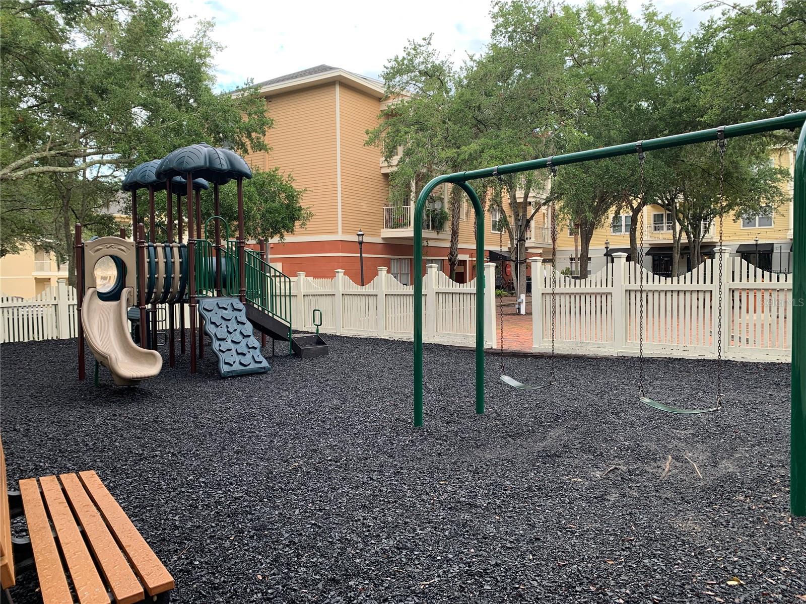 HP/VILLAGE CENTER 29 - Residential Lease