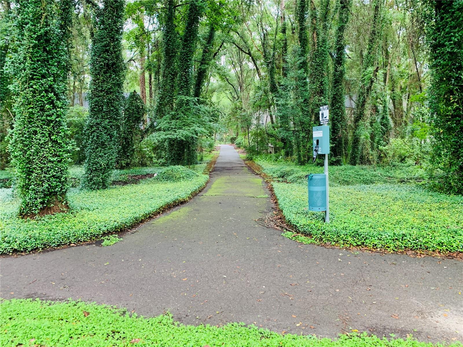 HP/VILLAGE CENTER 29 - Residential Lease