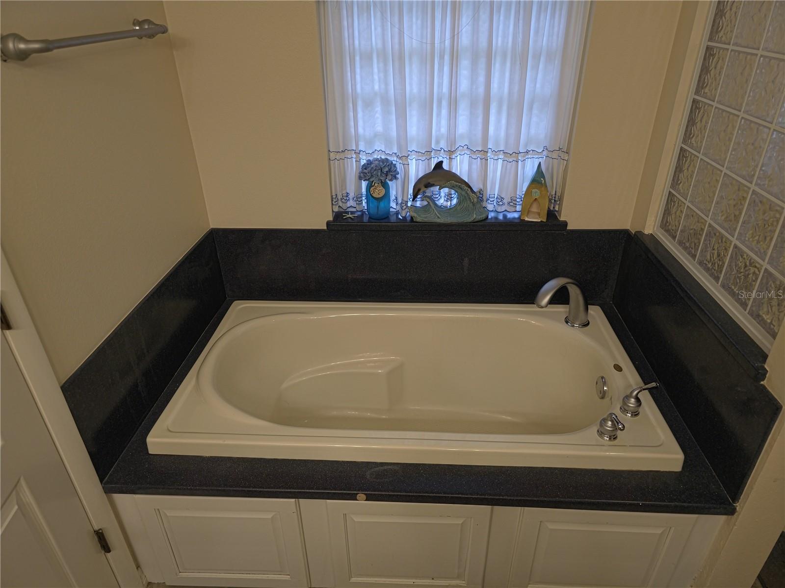 GOLFVIEW SUB - Residential