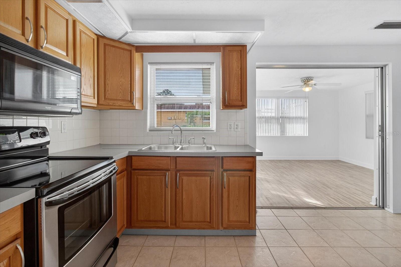 CREST RIDGE GARDENS - Residential