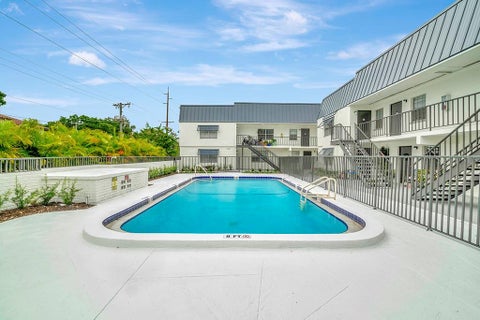 2 beds bed, 1 baths bath property at 3602 S Macdill Avenue 103, Tampa, FL 33629
