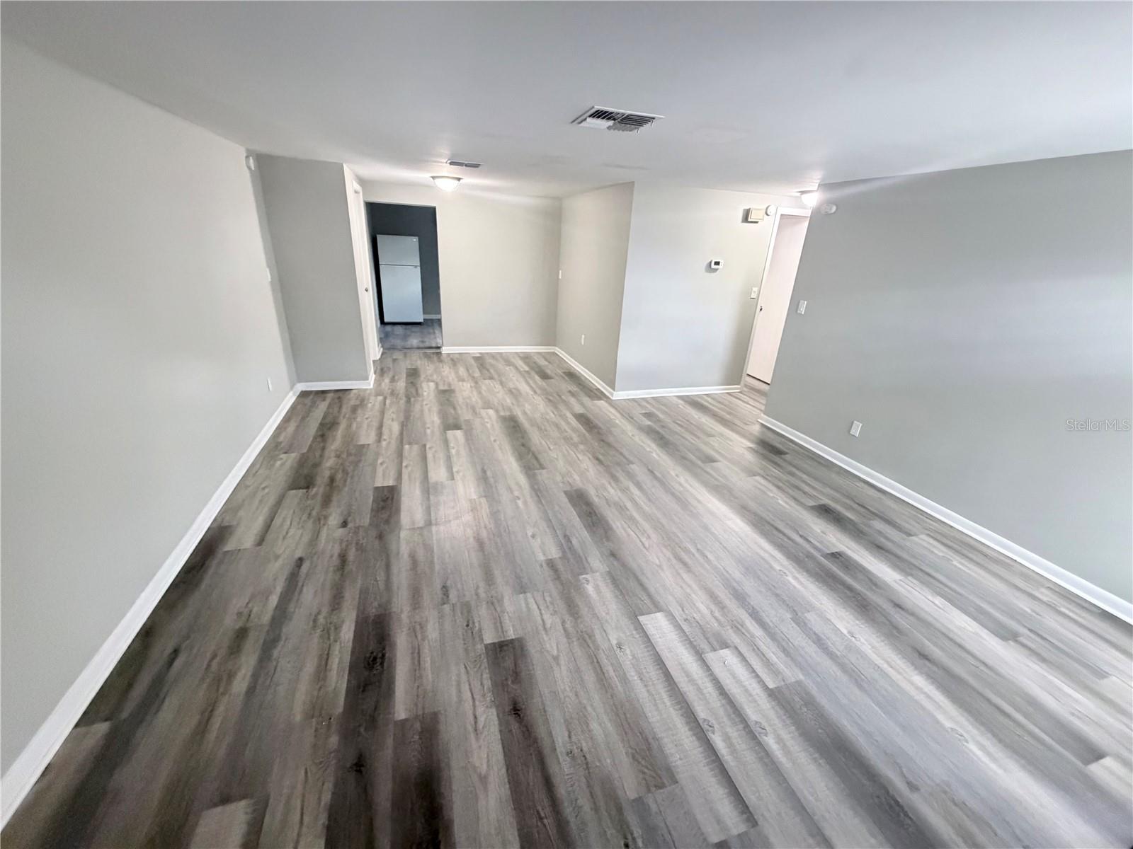 8923 CANDLEWICK LANE