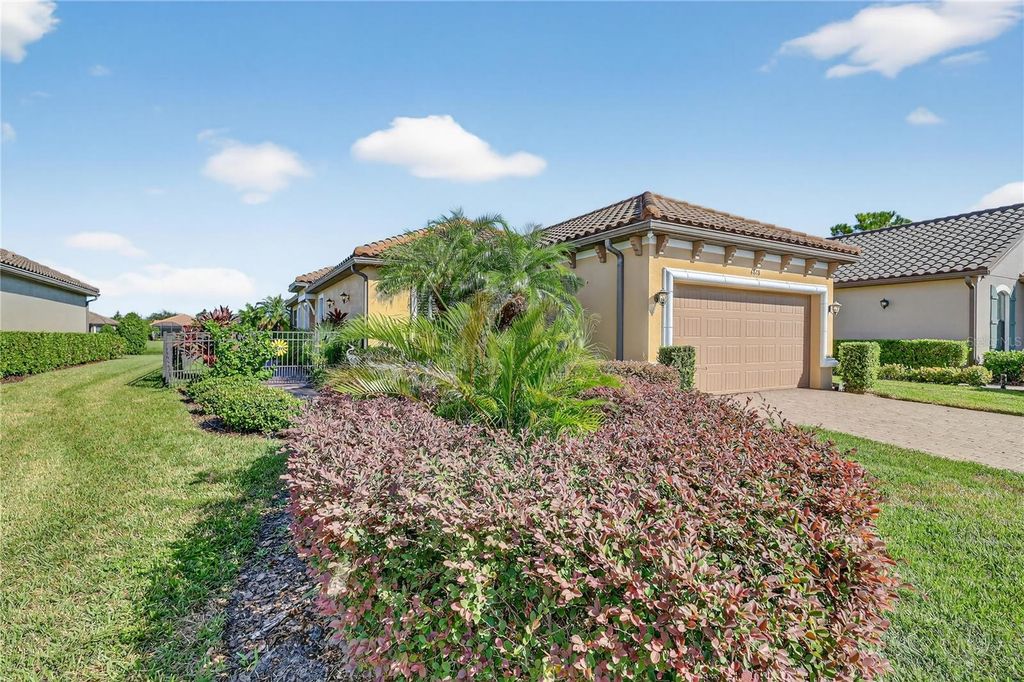 Photo of 4828 Heinman Cove, Palmetto, FL 34221 (MLS # A4666202)