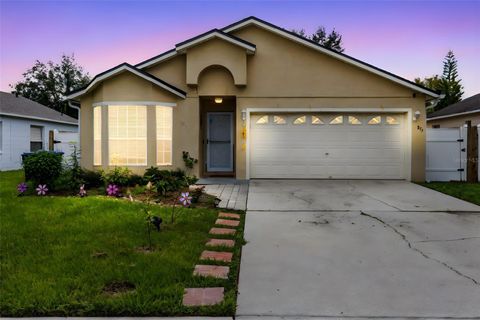 Photo of 13875 Glasser Avenue, Orlando, FL 32826 (MLS # O6339208) Photo of 13875 Glasser Avenue, Orlando, FL 32826 (MLS # O6339208)