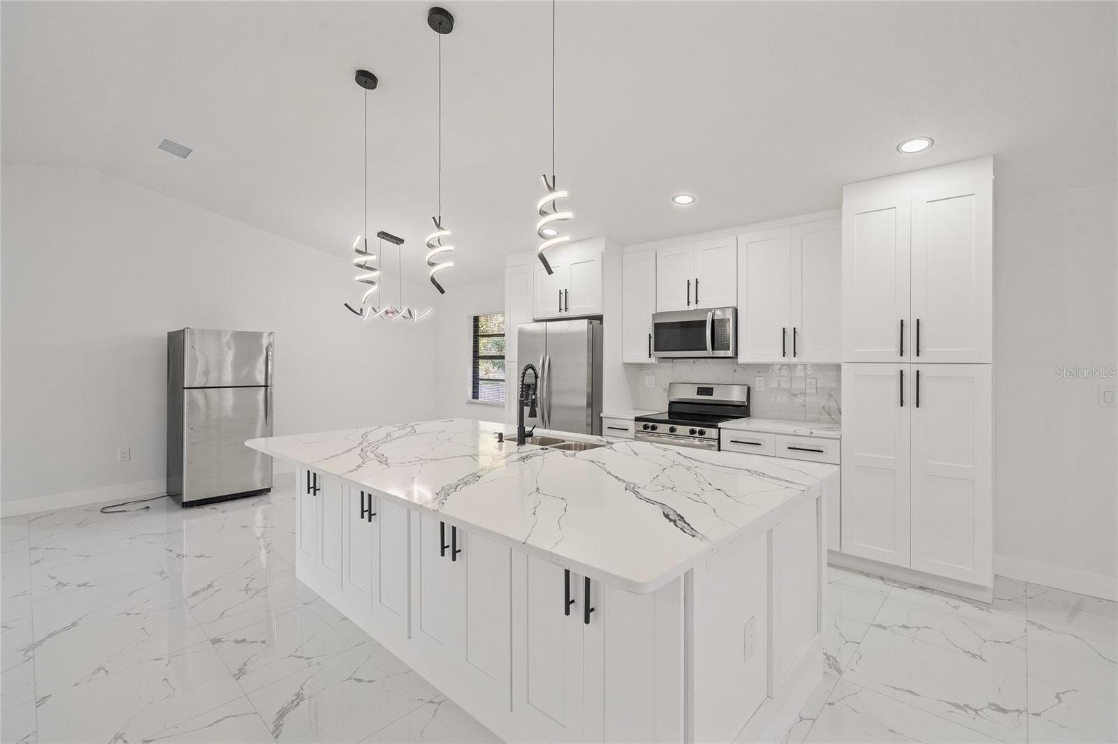 LUDLOW HEIGHTS - Residential Lease