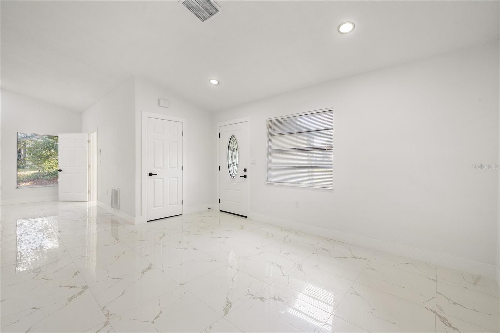 LUDLOW HEIGHTS - Residential Lease