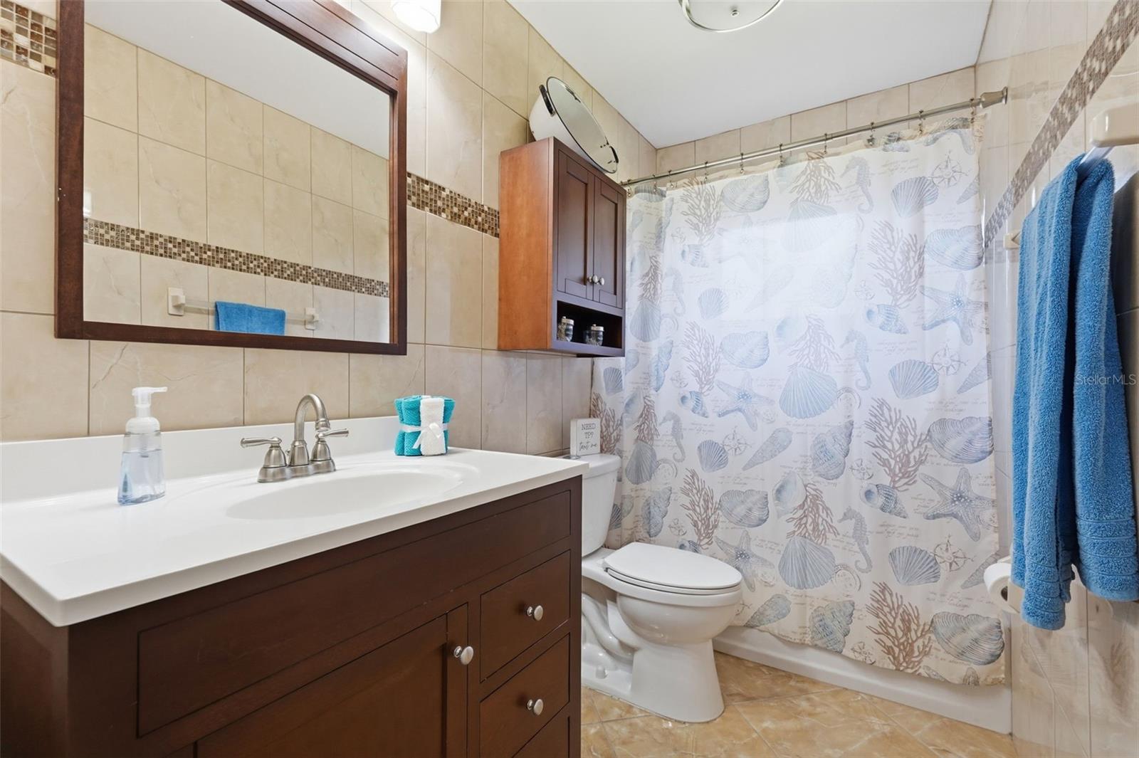 OAK MONT UNIT 10 - Residential