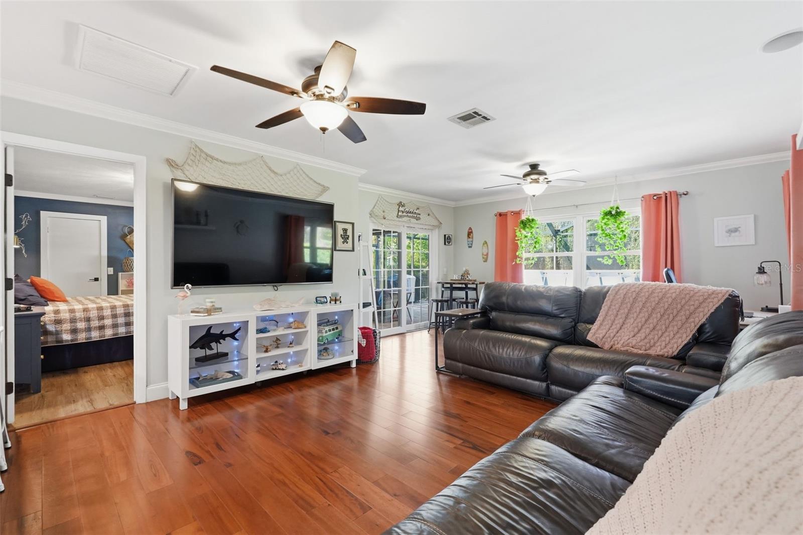 OAK MONT UNIT 10 - Residential