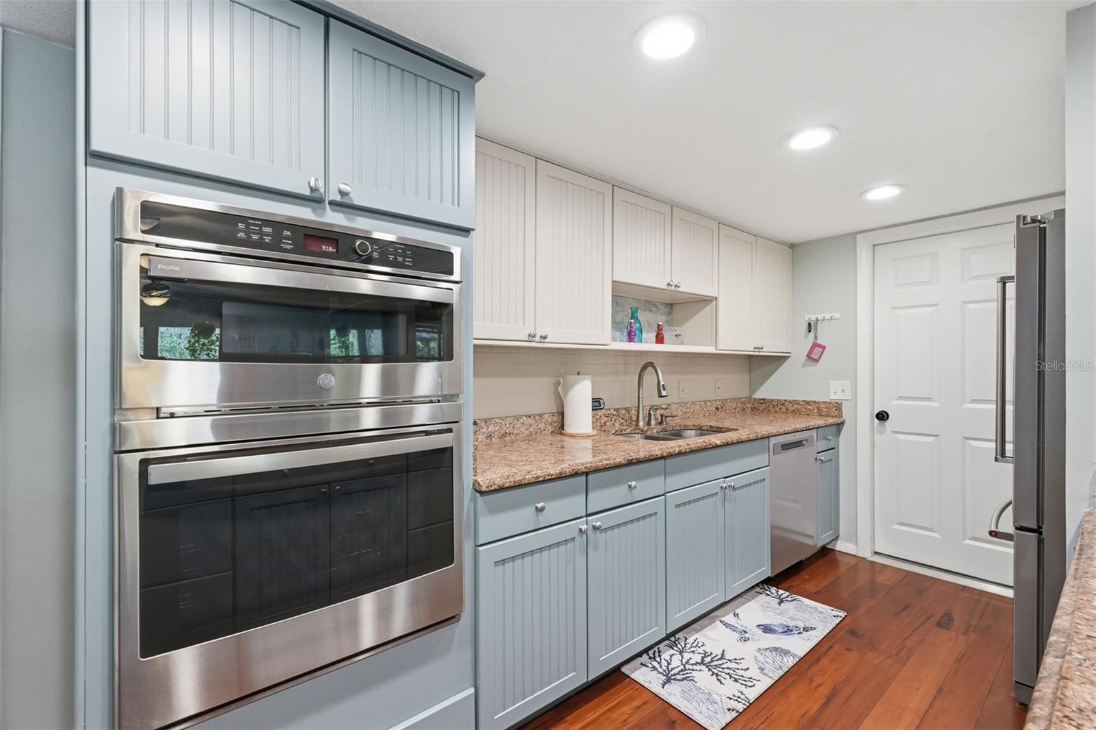 OAK MONT UNIT 10 - Residential