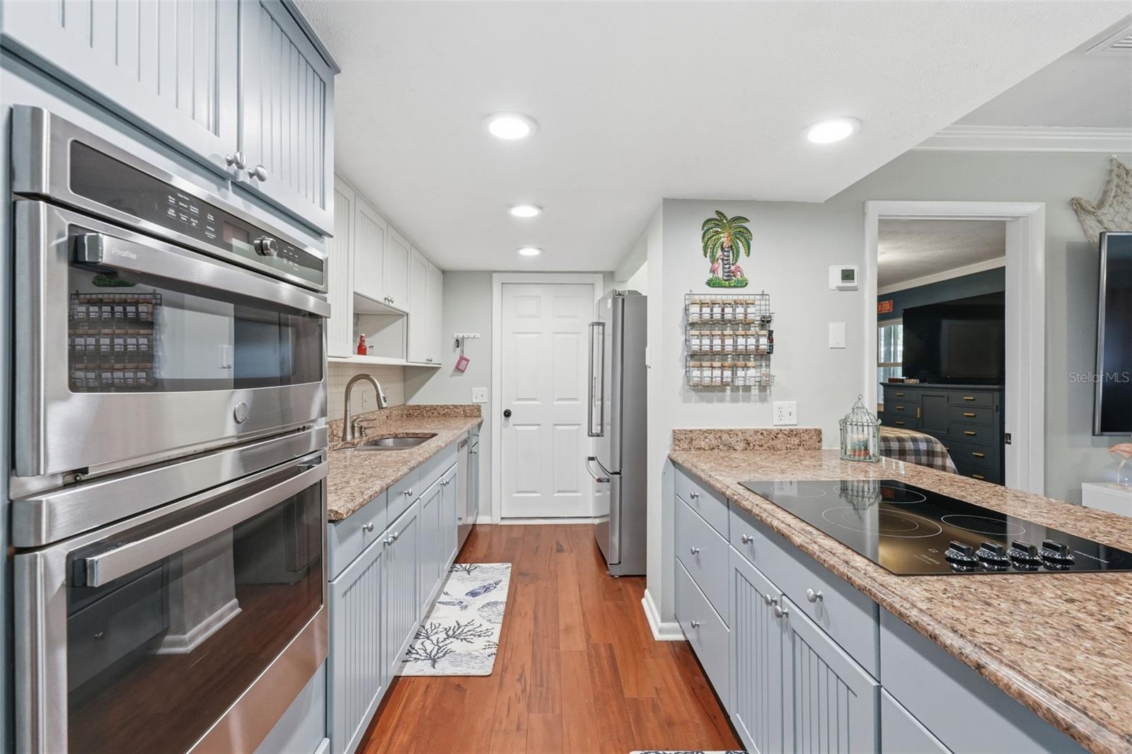 OAK MONT UNIT 10 - Residential