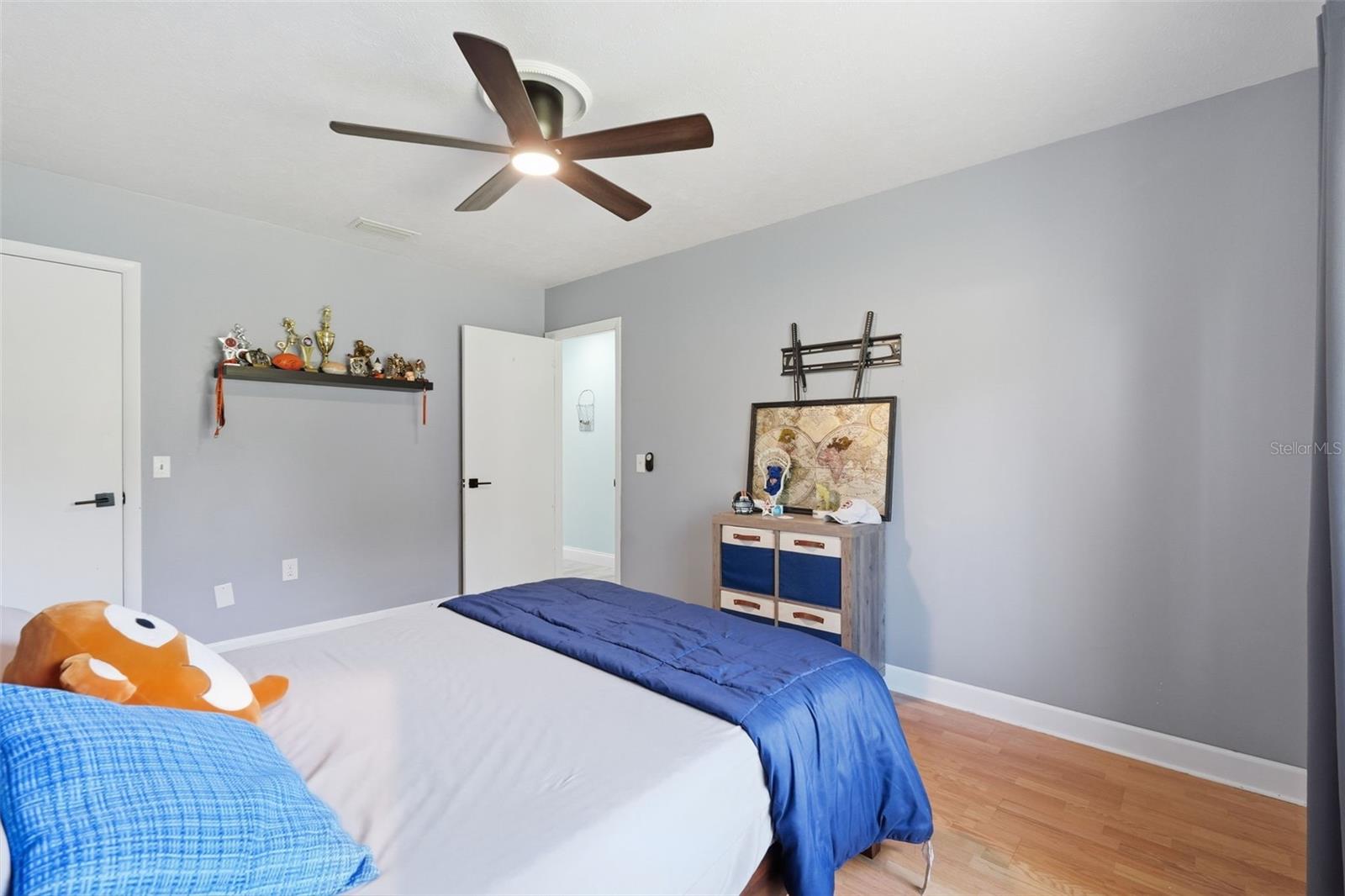 OAK MONT UNIT 10 - Residential