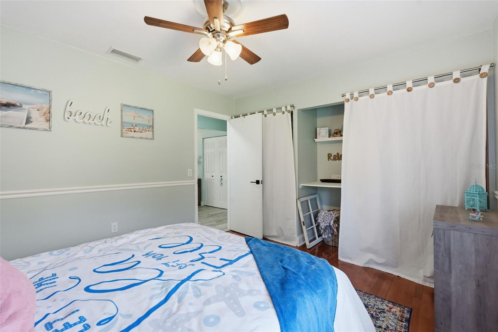 OAK MONT UNIT 10 - Residential