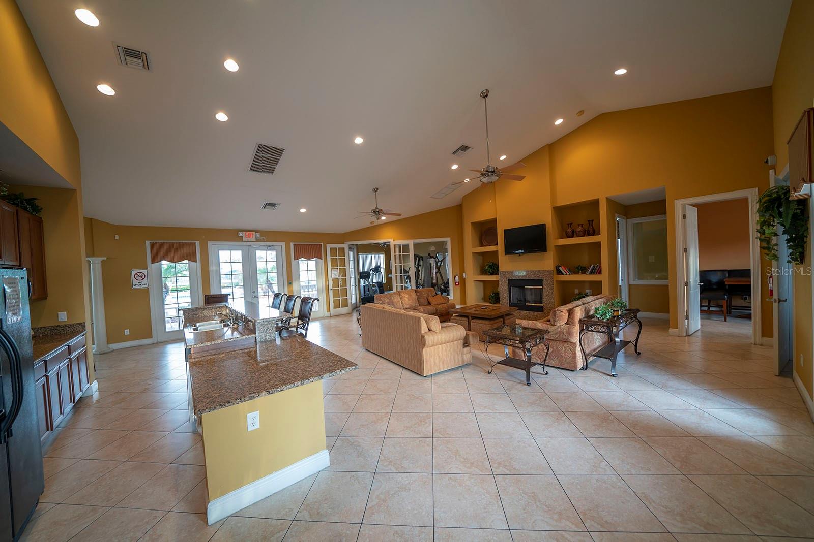 CRYSTAL COVE RESORT - Residential