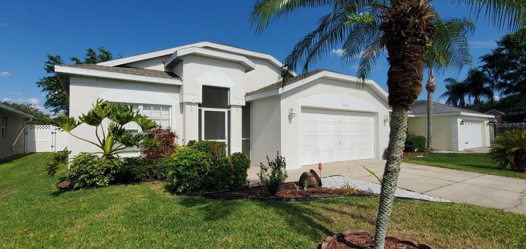 Photo of 3103 Cranes Cove Loop, Kissimmee, FL 34741 (MLS # S5147691)