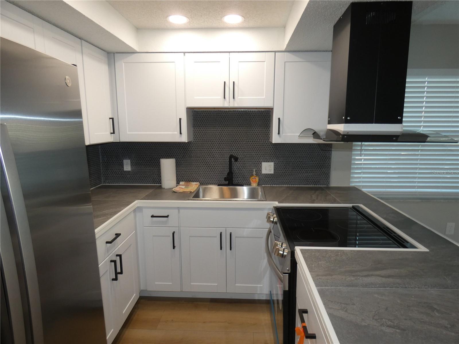 TAHITIAN GARDENS CONDO - Residential