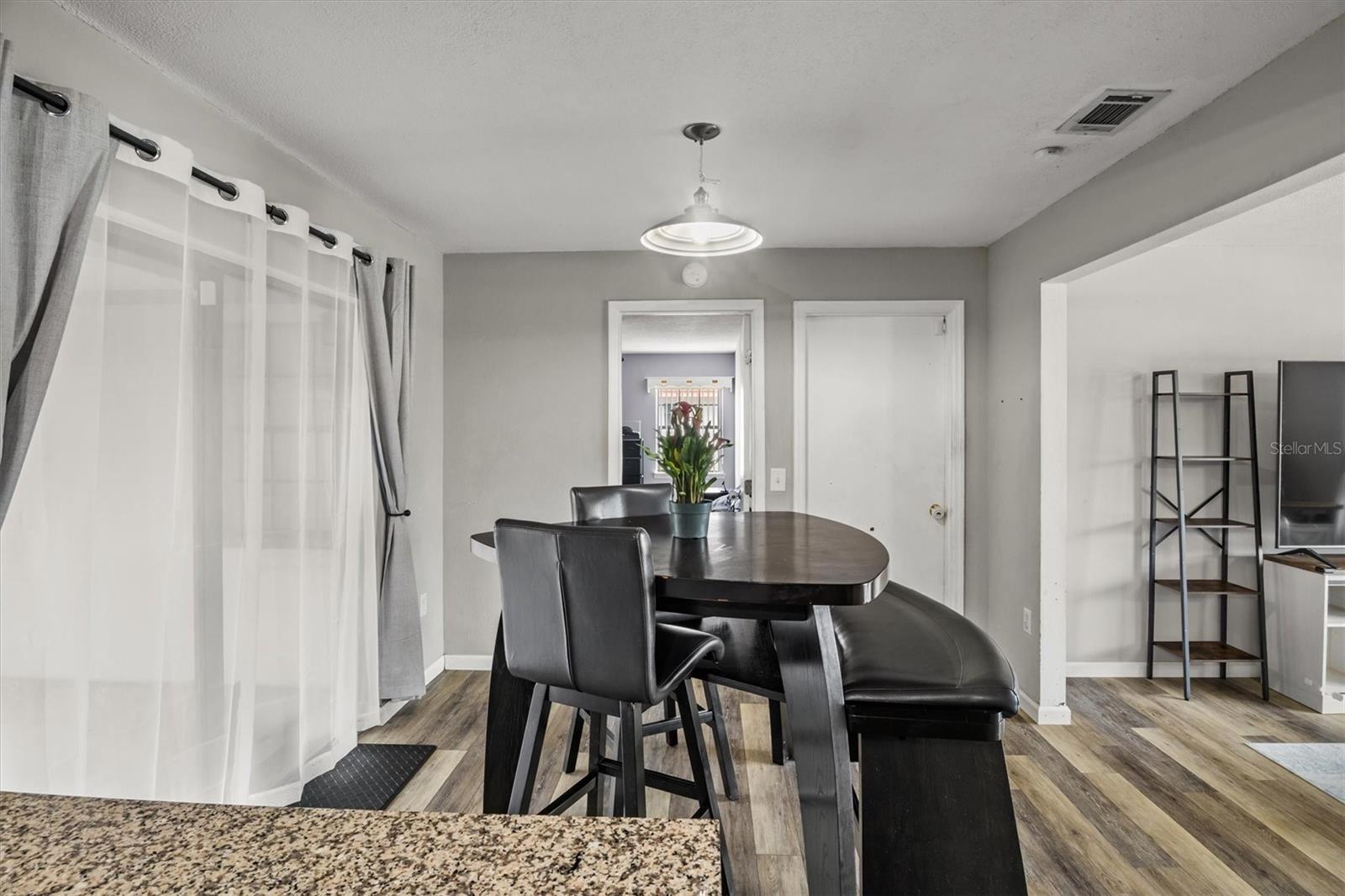 SUNNY GLEN PH 02 - Residential