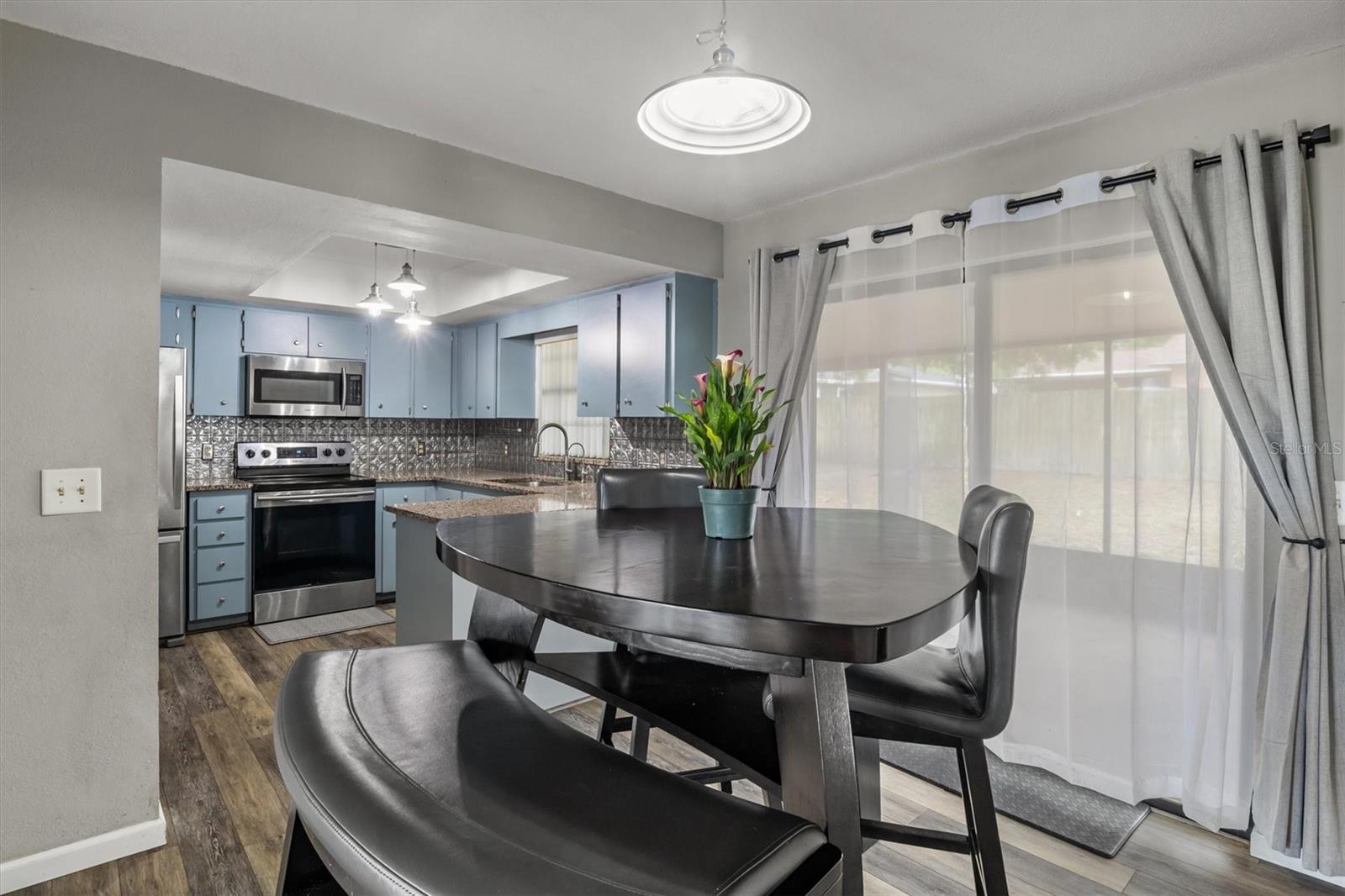 SUNNY GLEN PH 02 - Residential