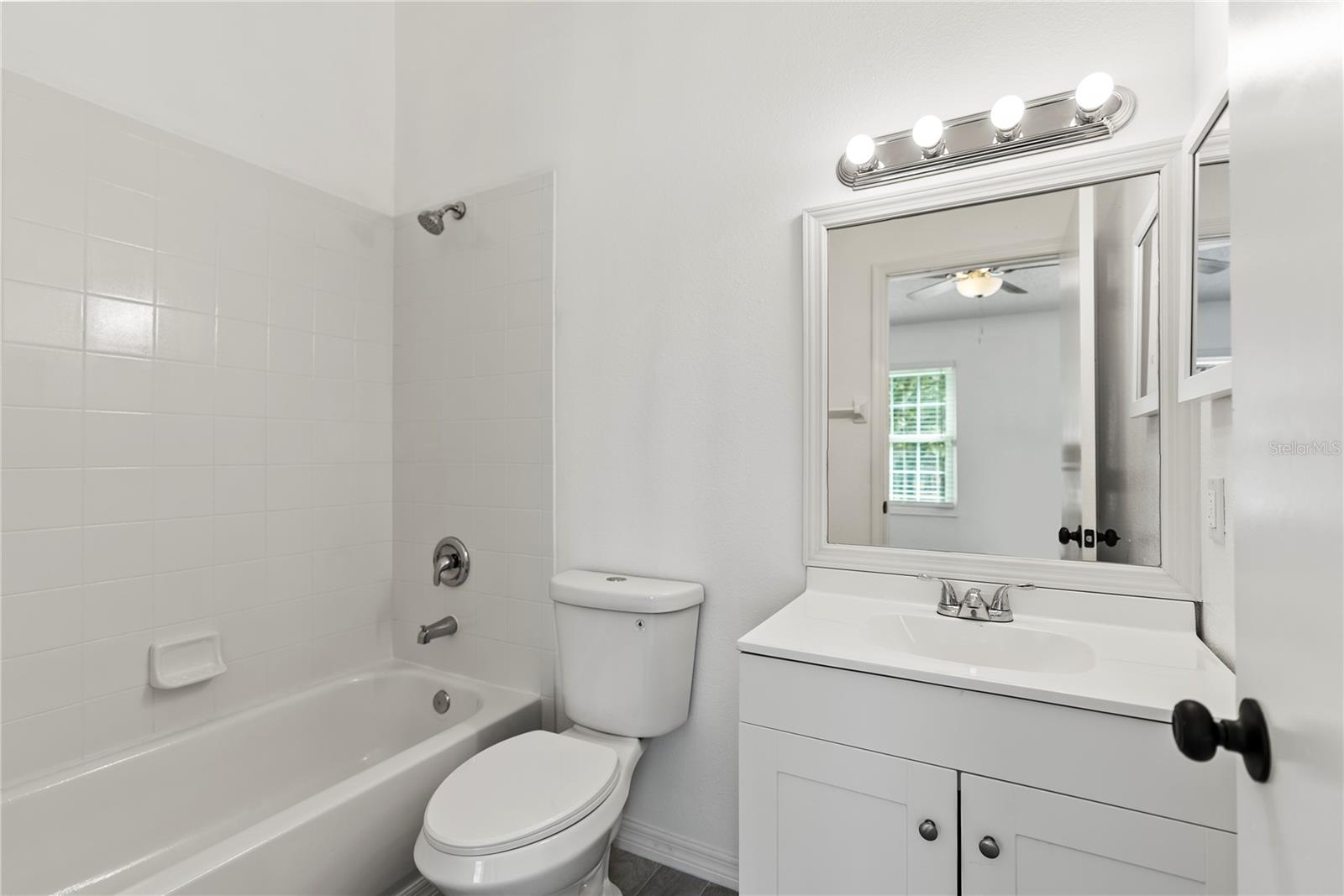 HUNTERS KEY TWNHMS AT NORT - Residential Lease